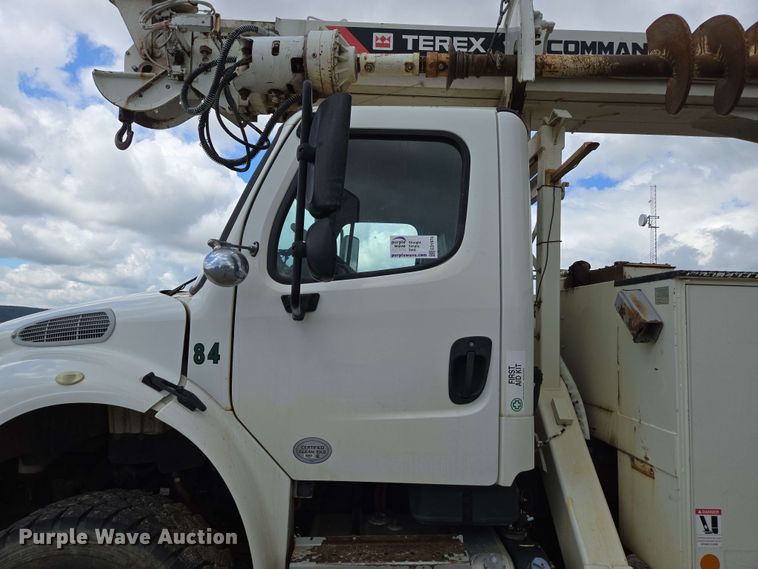 image for item ED1974 2015 Freightliner Business Class M2 digger derrick truck