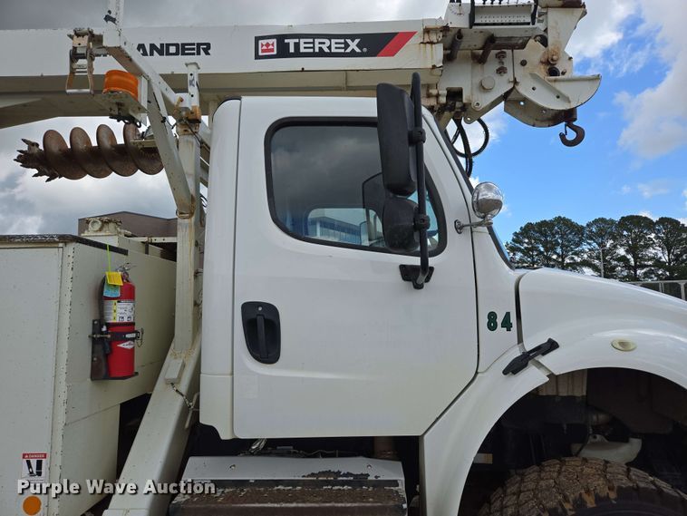 image for item ED1974 2015 Freightliner Business Class M2 digger derrick truck