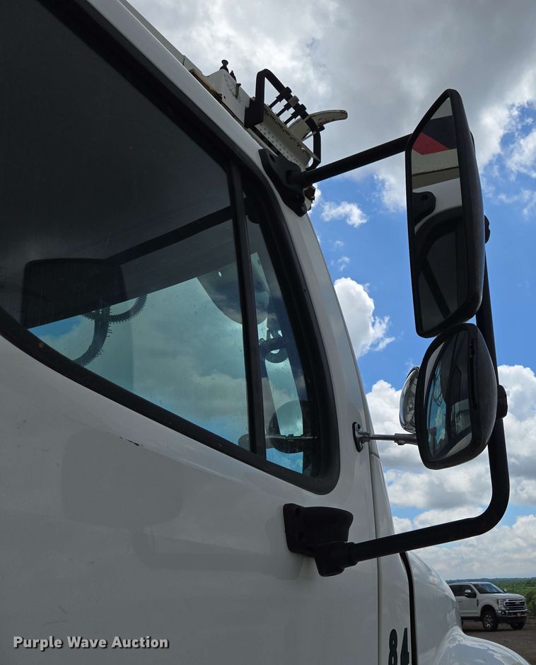 image for item ED1974 2015 Freightliner Business Class M2 digger derrick truck