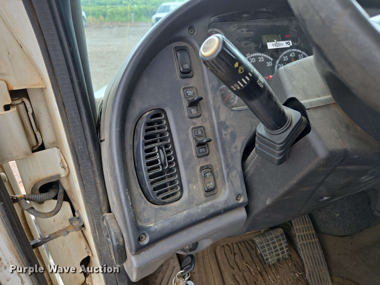 image for item ED1974 2015 Freightliner Business Class M2 digger derrick truck