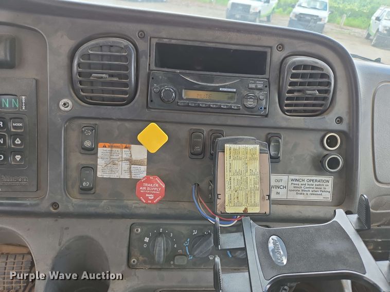 image for item ED1974 2015 Freightliner Business Class M2 digger derrick truck