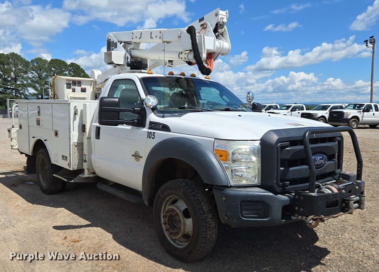 image for item ED1977 2015 Ford F550 Super Duty XL bucket truck