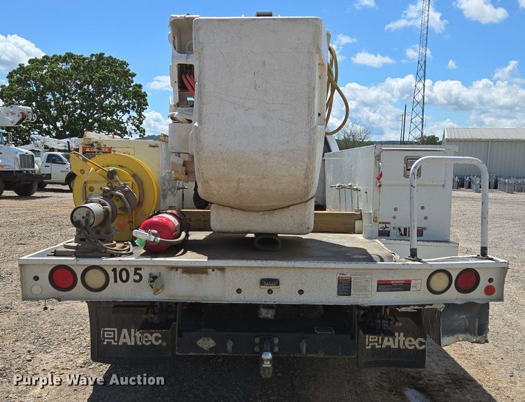 image for item ED1977 2015 Ford F550 Super Duty XL bucket truck