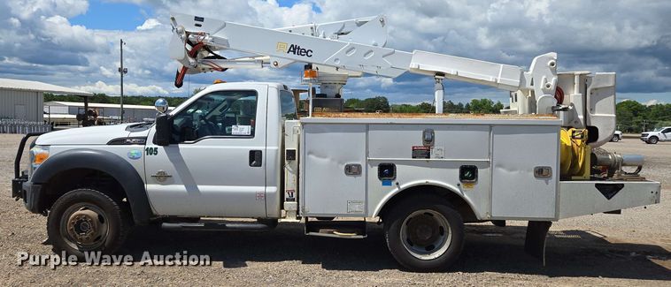 image for item ED1977 2015 Ford F550 Super Duty XL bucket truck