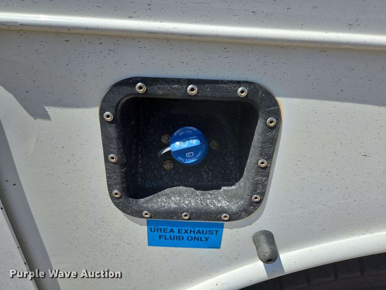 image for item ED1977 2015 Ford F550 Super Duty XL bucket truck