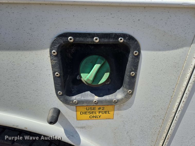 image for item ED1977 2015 Ford F550 Super Duty XL bucket truck