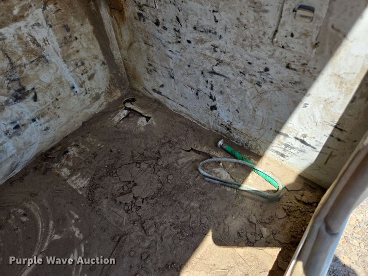 image for item ED1977 2015 Ford F550 Super Duty XL bucket truck