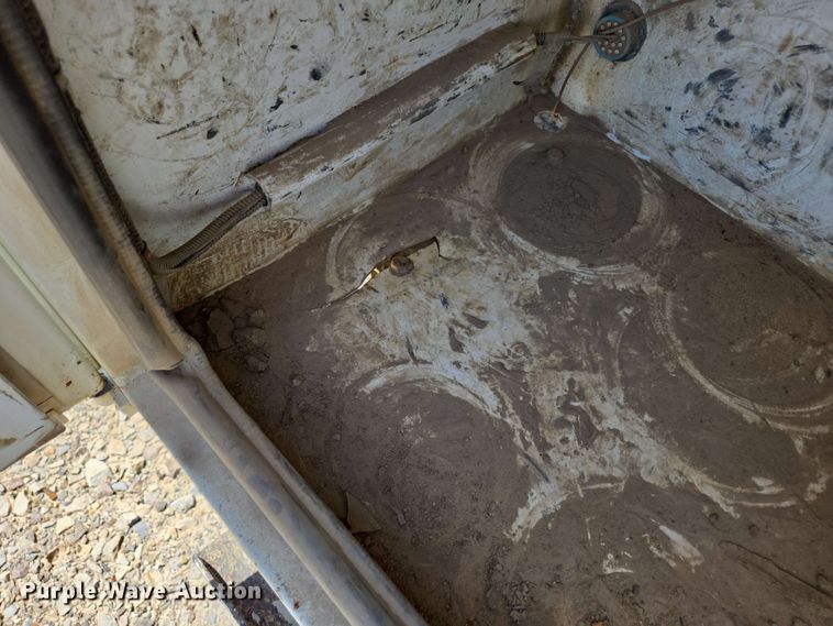 image for item ED1977 2015 Ford F550 Super Duty XL bucket truck