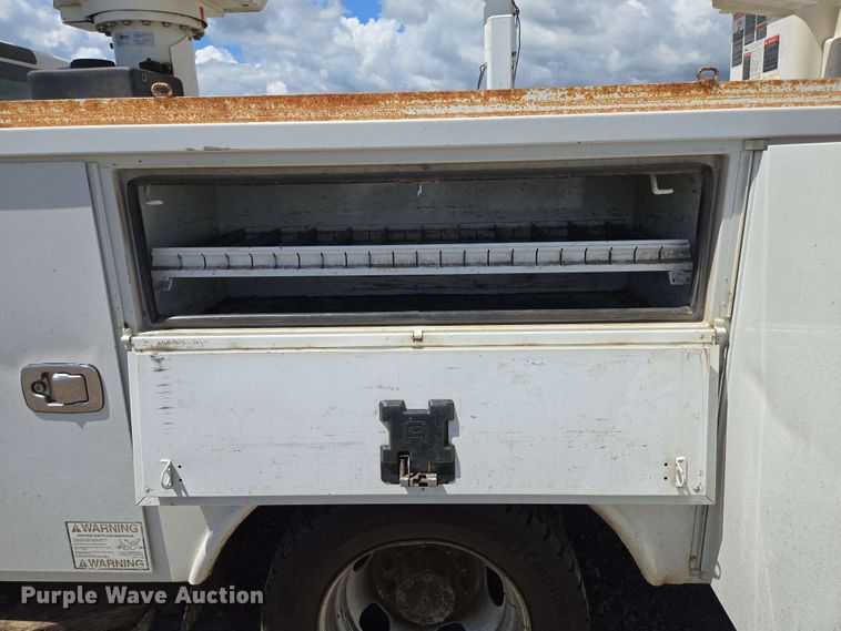 image for item ED1977 2015 Ford F550 Super Duty XL bucket truck