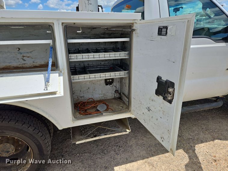 image for item ED1977 2015 Ford F550 Super Duty XL bucket truck