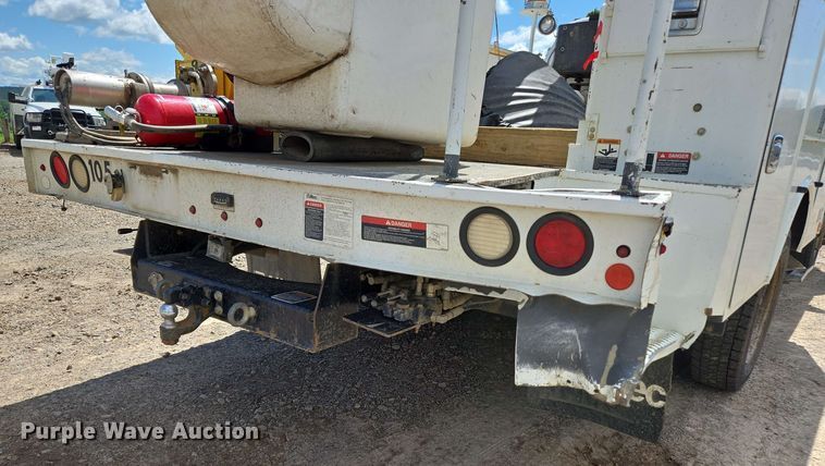 image for item ED1977 2015 Ford F550 Super Duty XL bucket truck