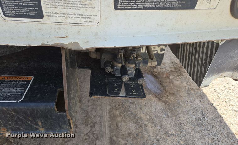 image for item ED1977 2015 Ford F550 Super Duty XL bucket truck