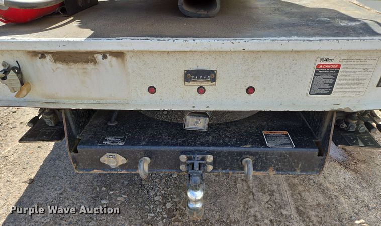 image for item ED1977 2015 Ford F550 Super Duty XL bucket truck