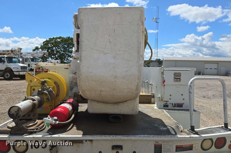 image for item ED1977 2015 Ford F550 Super Duty XL bucket truck