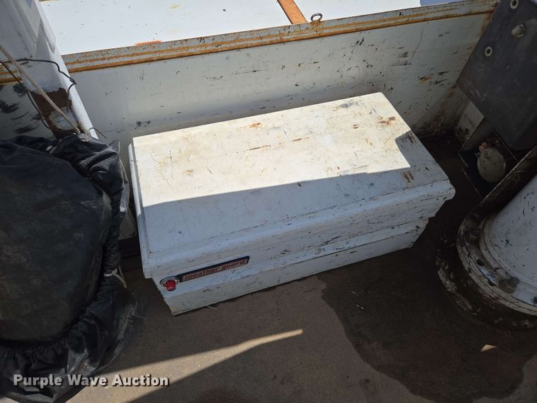 image for item ED1977 2015 Ford F550 Super Duty XL bucket truck