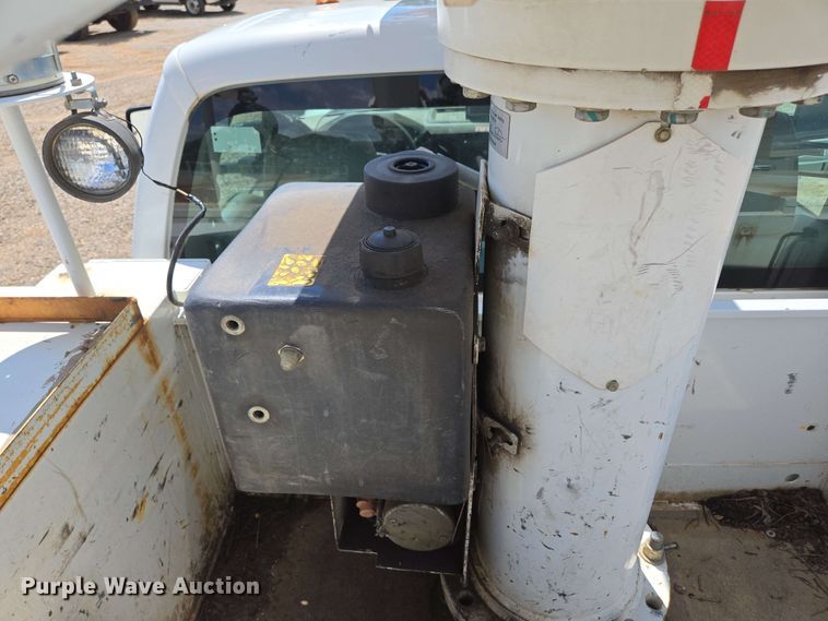 image for item ED1977 2015 Ford F550 Super Duty XL bucket truck