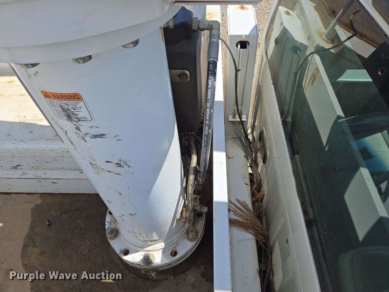 image for item ED1977 2015 Ford F550 Super Duty XL bucket truck