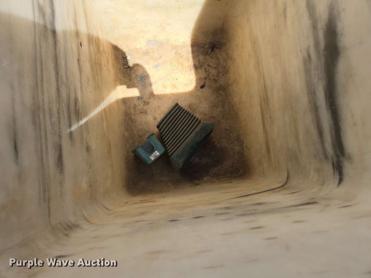 image for item ED1977 2015 Ford F550 Super Duty XL bucket truck