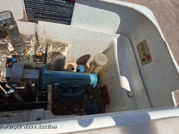 image for item ED1977 2015 Ford F550 Super Duty XL bucket truck