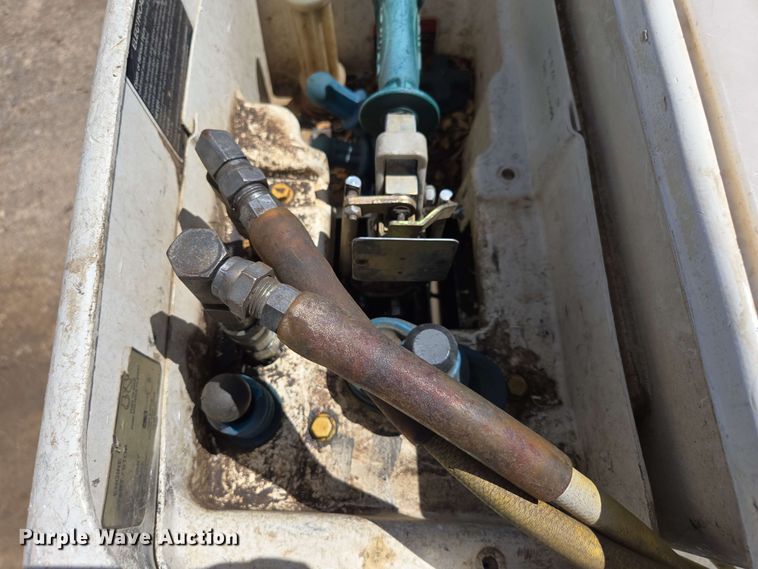 image for item ED1977 2015 Ford F550 Super Duty XL bucket truck