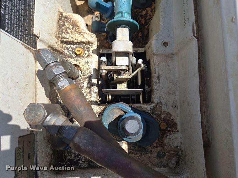 image for item ED1977 2015 Ford F550 Super Duty XL bucket truck