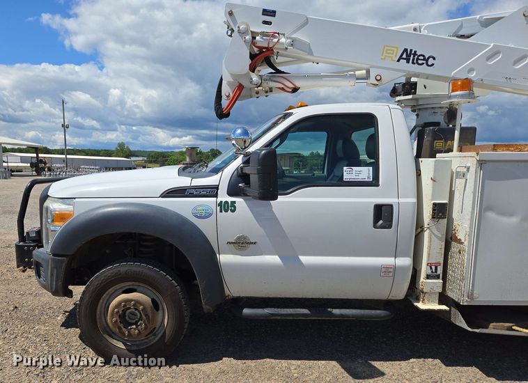 image for item ED1977 2015 Ford F550 Super Duty XL bucket truck