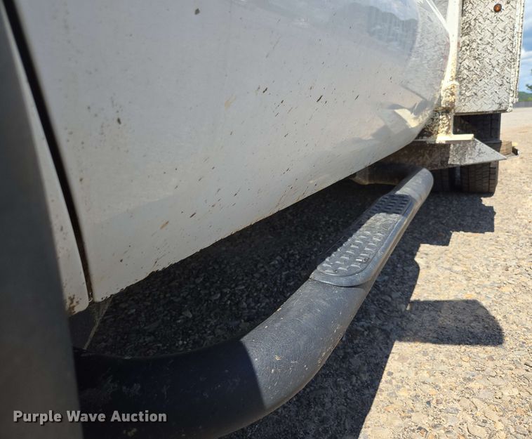 image for item ED1977 2015 Ford F550 Super Duty XL bucket truck