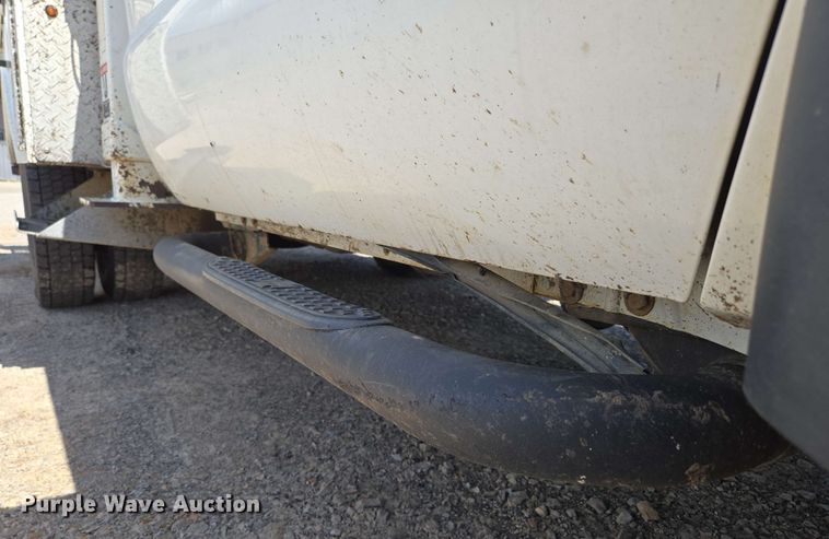 image for item ED1977 2015 Ford F550 Super Duty XL bucket truck