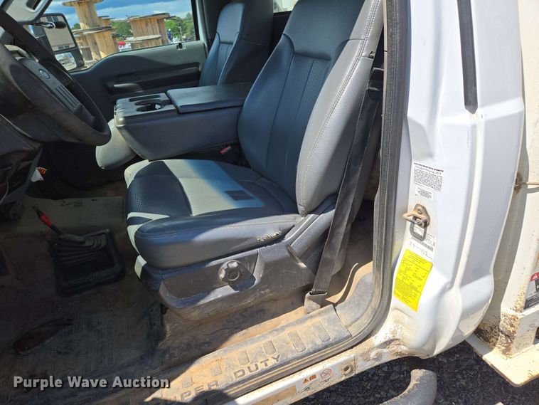 image for item ED1977 2015 Ford F550 Super Duty XL bucket truck