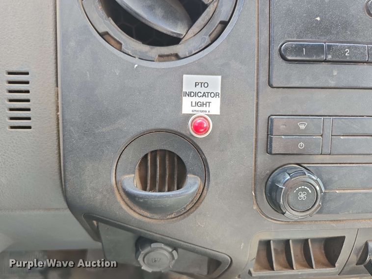 image for item ED1977 2015 Ford F550 Super Duty XL bucket truck