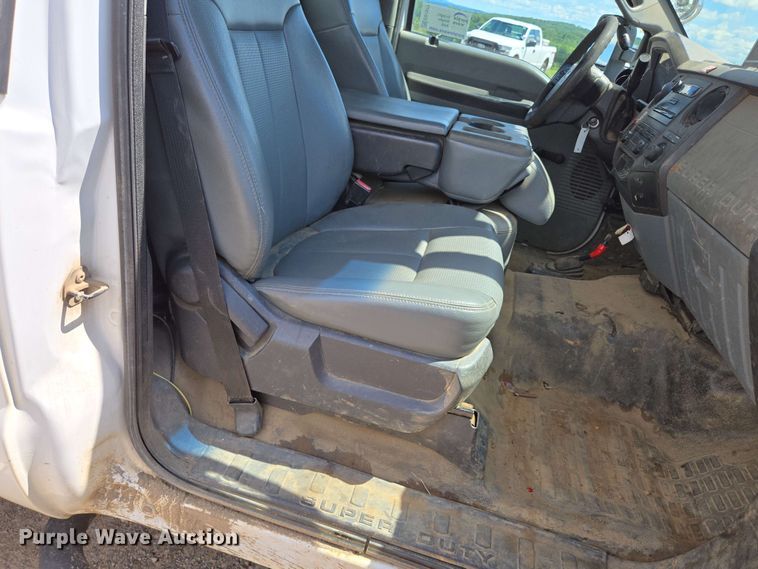 image for item ED1977 2015 Ford F550 Super Duty XL bucket truck