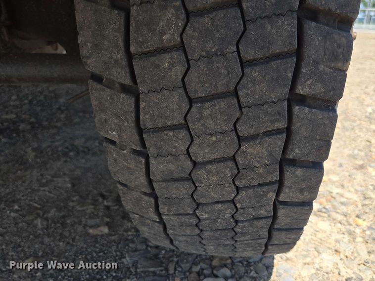 image for item ED1977 2015 Ford F550 Super Duty XL bucket truck