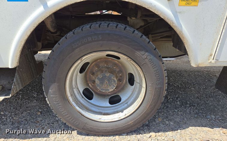 image for item ED1977 2015 Ford F550 Super Duty XL bucket truck