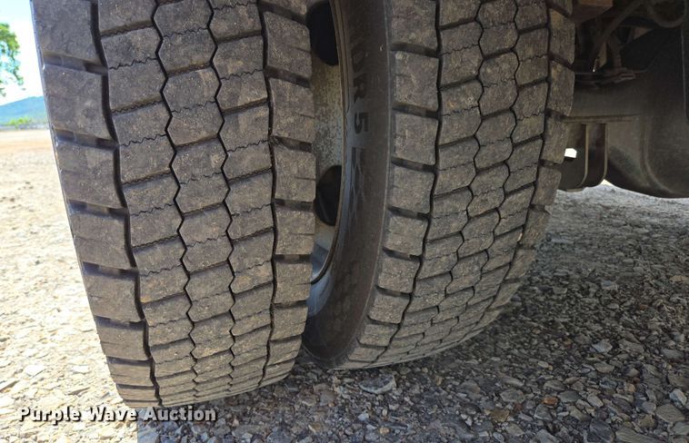 image for item ED1977 2015 Ford F550 Super Duty XL bucket truck