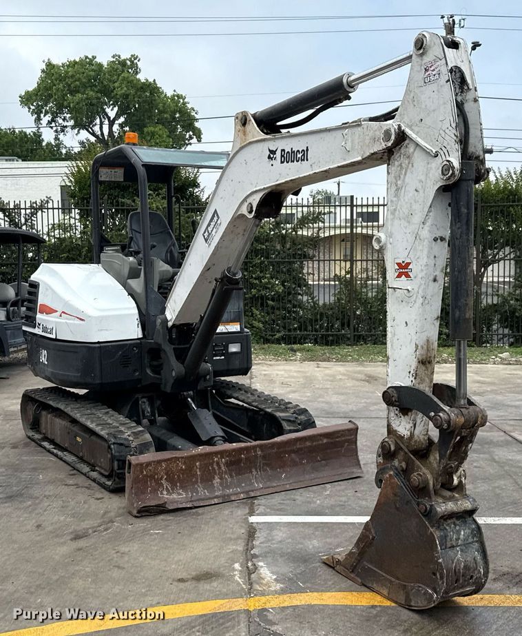 image for item ED5618 2016 Bobcat E42 mini excavator