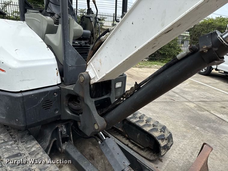 image for item ED5618 2016 Bobcat E42 mini excavator