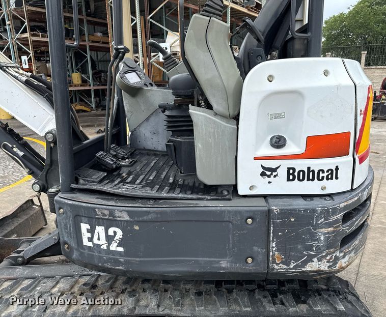image for item ED5618 2016 Bobcat E42 mini excavator