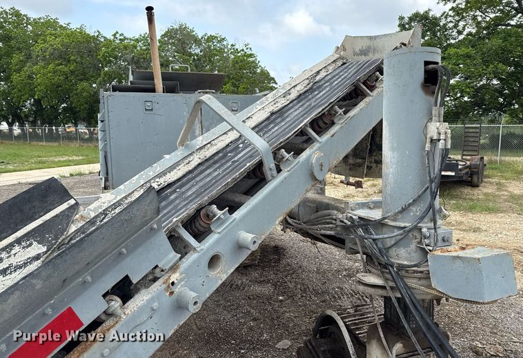 image for item ED5619 1996 Power Curber 5500-B curb machine