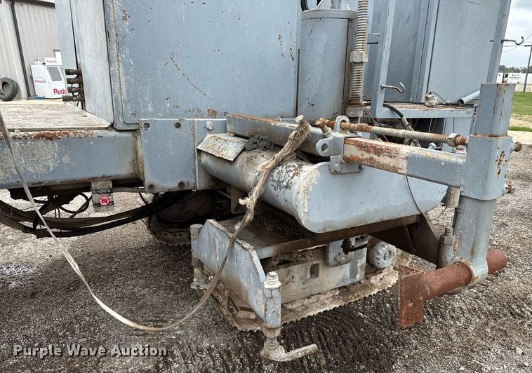 image for item ED5619 1996 Power Curber 5500-B curb machine