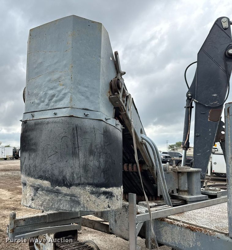 image for item ED5619 1996 Power Curber 5500-B curb machine