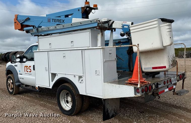 image for item ED5623 2007 Ford F550 Super Duty XL bucket truck