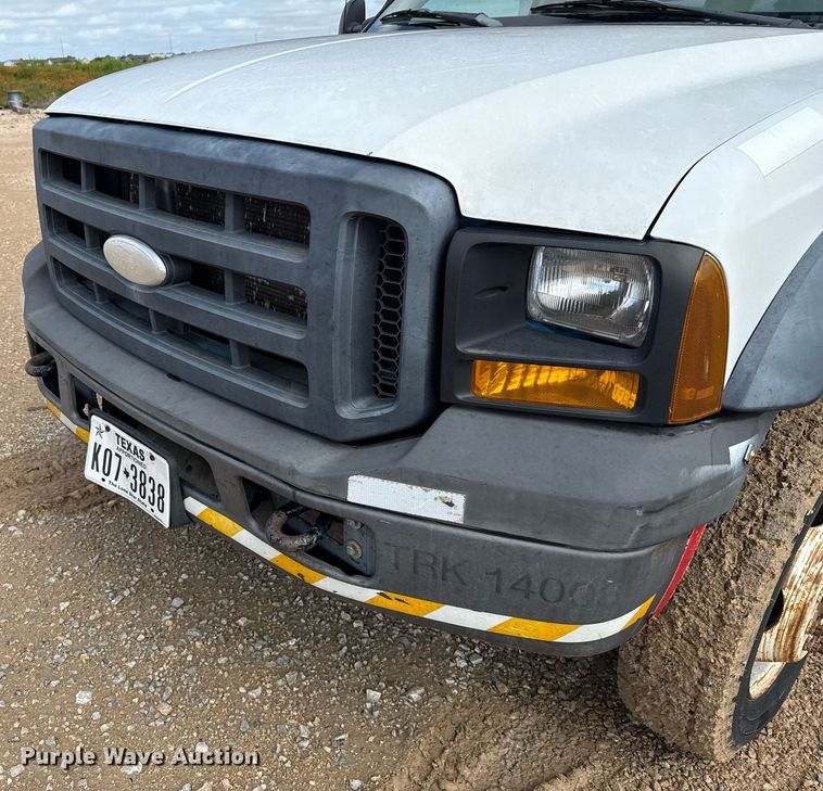 image for item ED5623 2007 Ford F550 Super Duty XL bucket truck