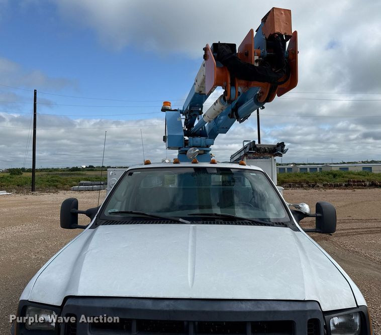 image for item ED5623 2007 Ford F550 Super Duty XL bucket truck