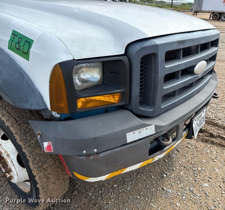 image for item ED5623 2007 Ford F550 Super Duty XL bucket truck