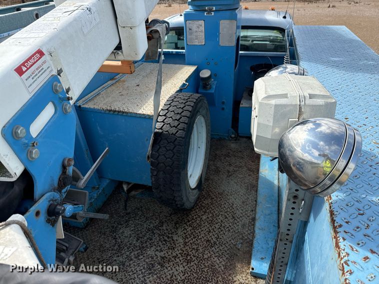 image for item ED5623 2007 Ford F550 Super Duty XL bucket truck