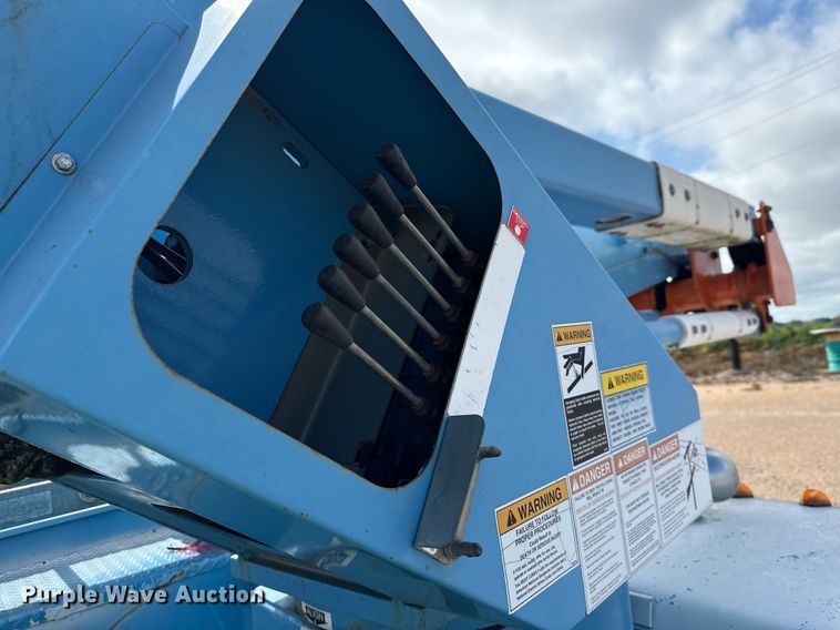 image for item ED5623 2007 Ford F550 Super Duty XL bucket truck