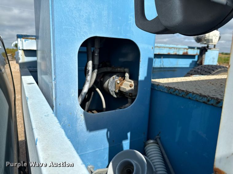 image for item ED5623 2007 Ford F550 Super Duty XL bucket truck