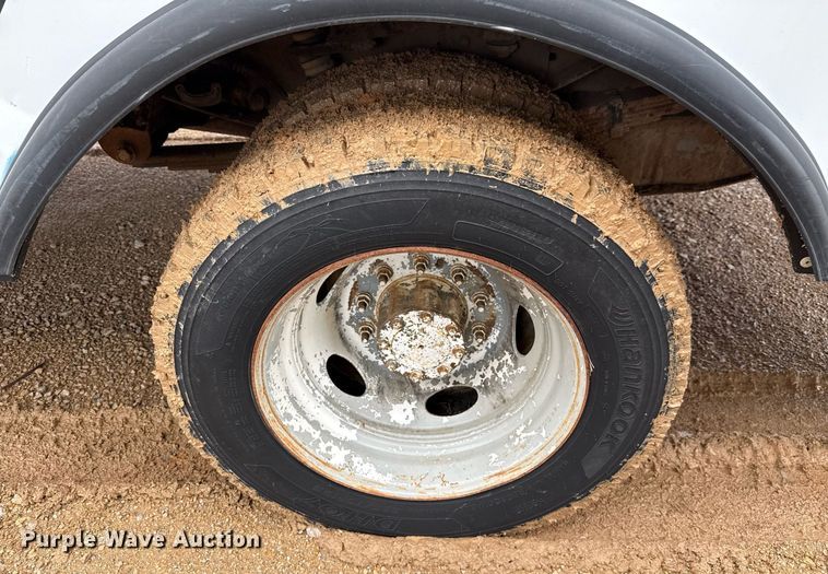 image for item ED5623 2007 Ford F550 Super Duty XL bucket truck