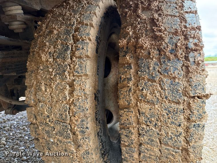 image for item ED5623 2007 Ford F550 Super Duty XL bucket truck