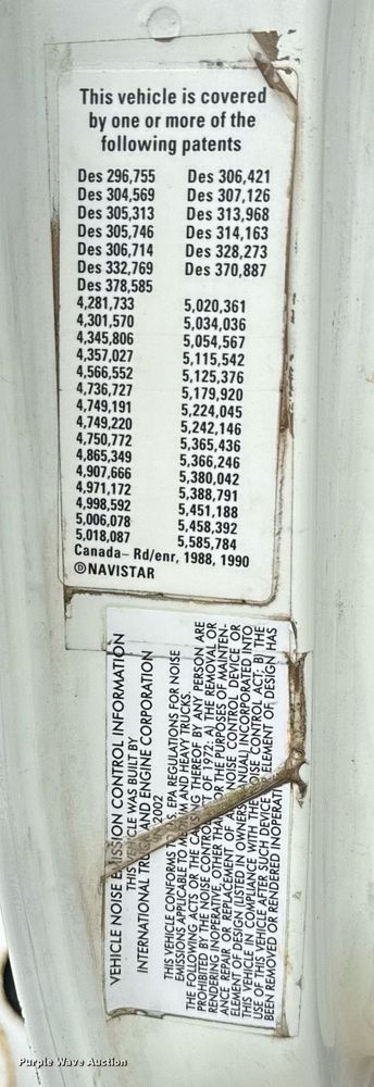 image for item ED5626 2002 International 7400  digger derrick truck